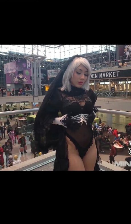 Arabella Kat Posting