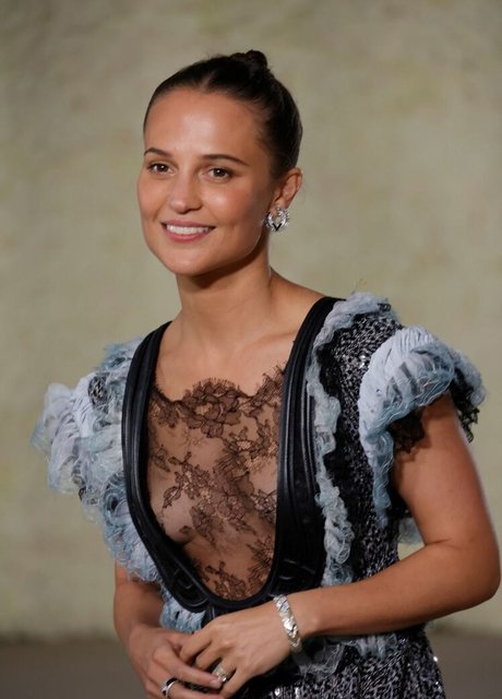 Alicia Vikander