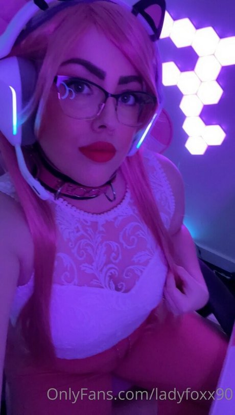 Ladyfoxx90