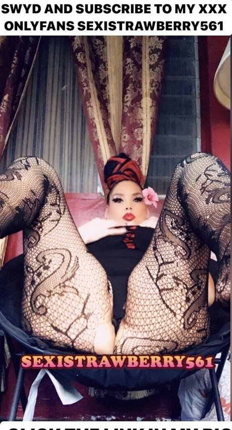 Sexistrawberry5611