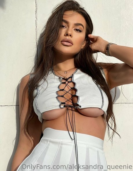 Aleksandraqueenie