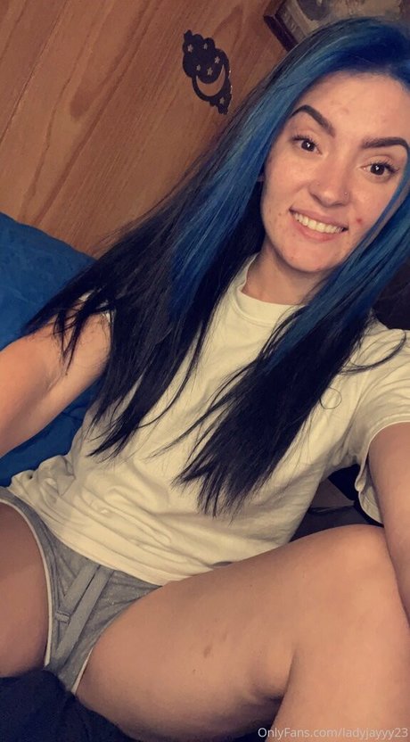 Ladyjayyy23