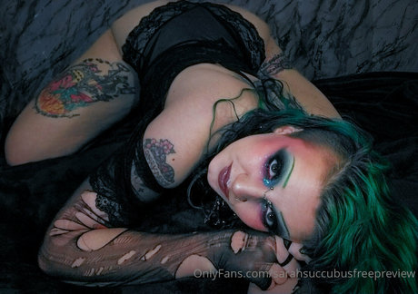 Sarahsuccubusfreepreview