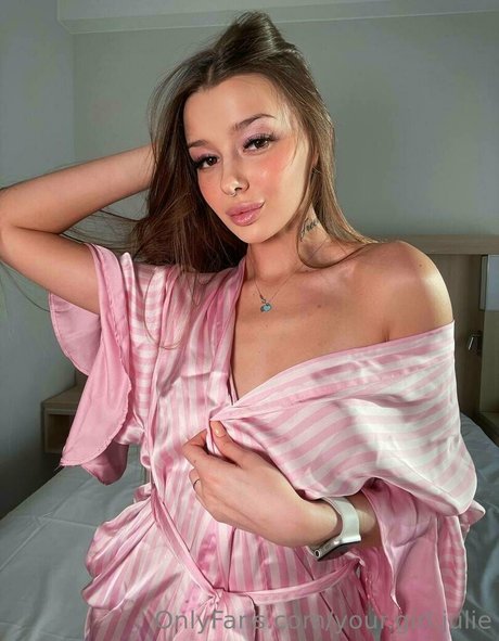 Yourgirljulie