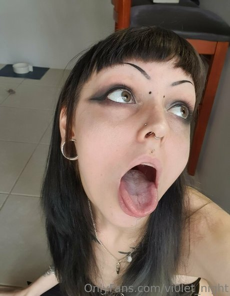 Vi0letnight