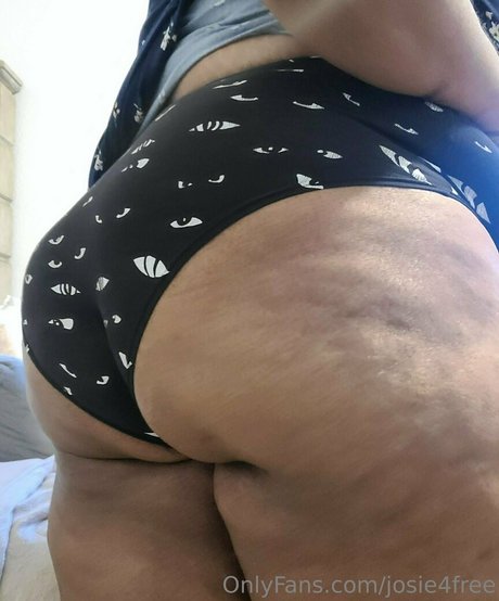 Josie4free