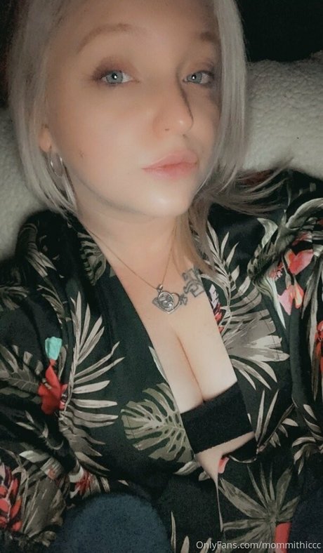 Mommithiccc