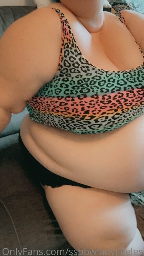 Ssbbwladyjiggles