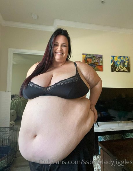 Ssbbwladyjiggles