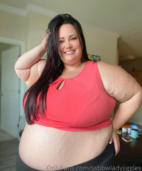 Ssbbwladyjiggles
