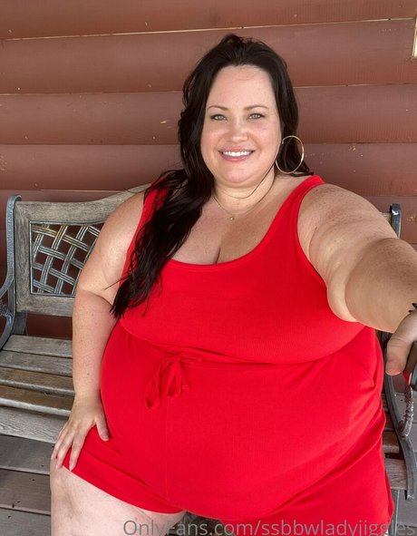 Ssbbwladyjiggles