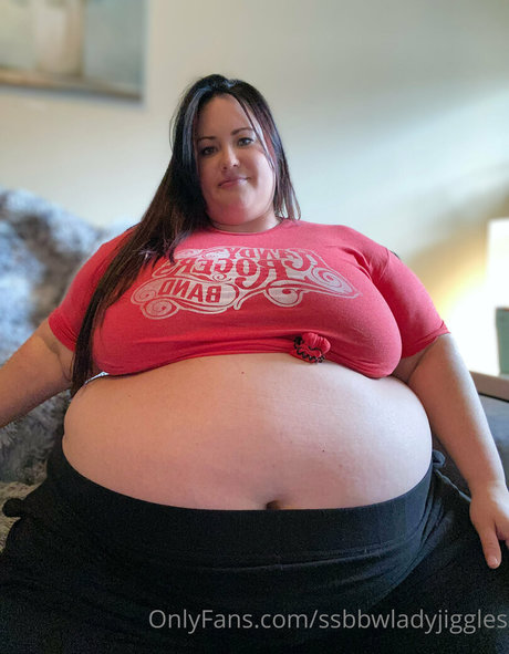 Ssbbwladyjiggles