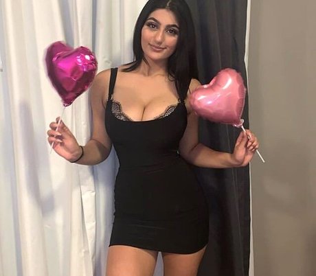 Busty Indian