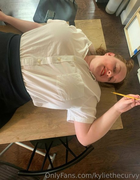 Kyliethecurvy