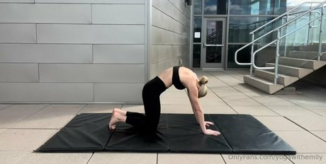Yogawithemily