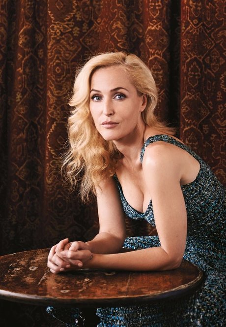Gillian Anderson