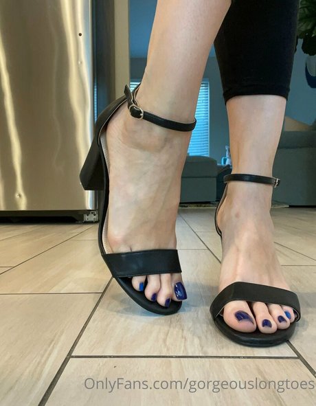 Gorgeouslongtoes