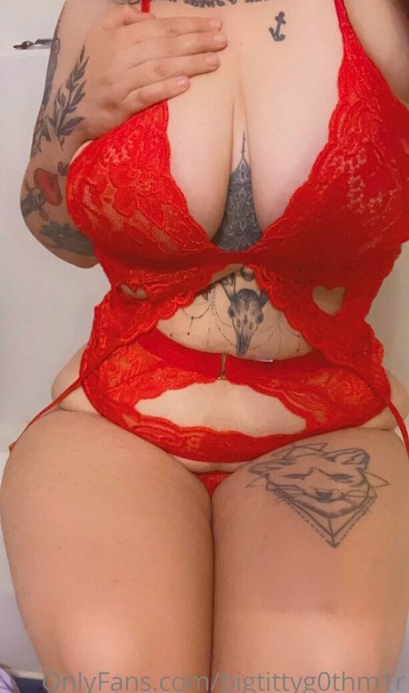 Bigtittyg0thm1r